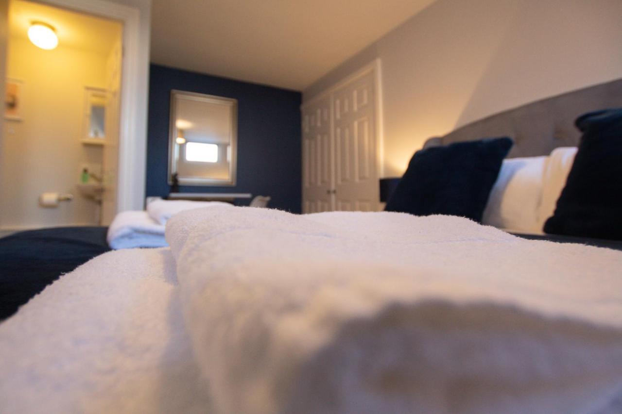 Lord Street - 2 Beautiful Apartments - Sleep Up To 14 Guests - By Rework Accommodation Честер Екстер'єр фото