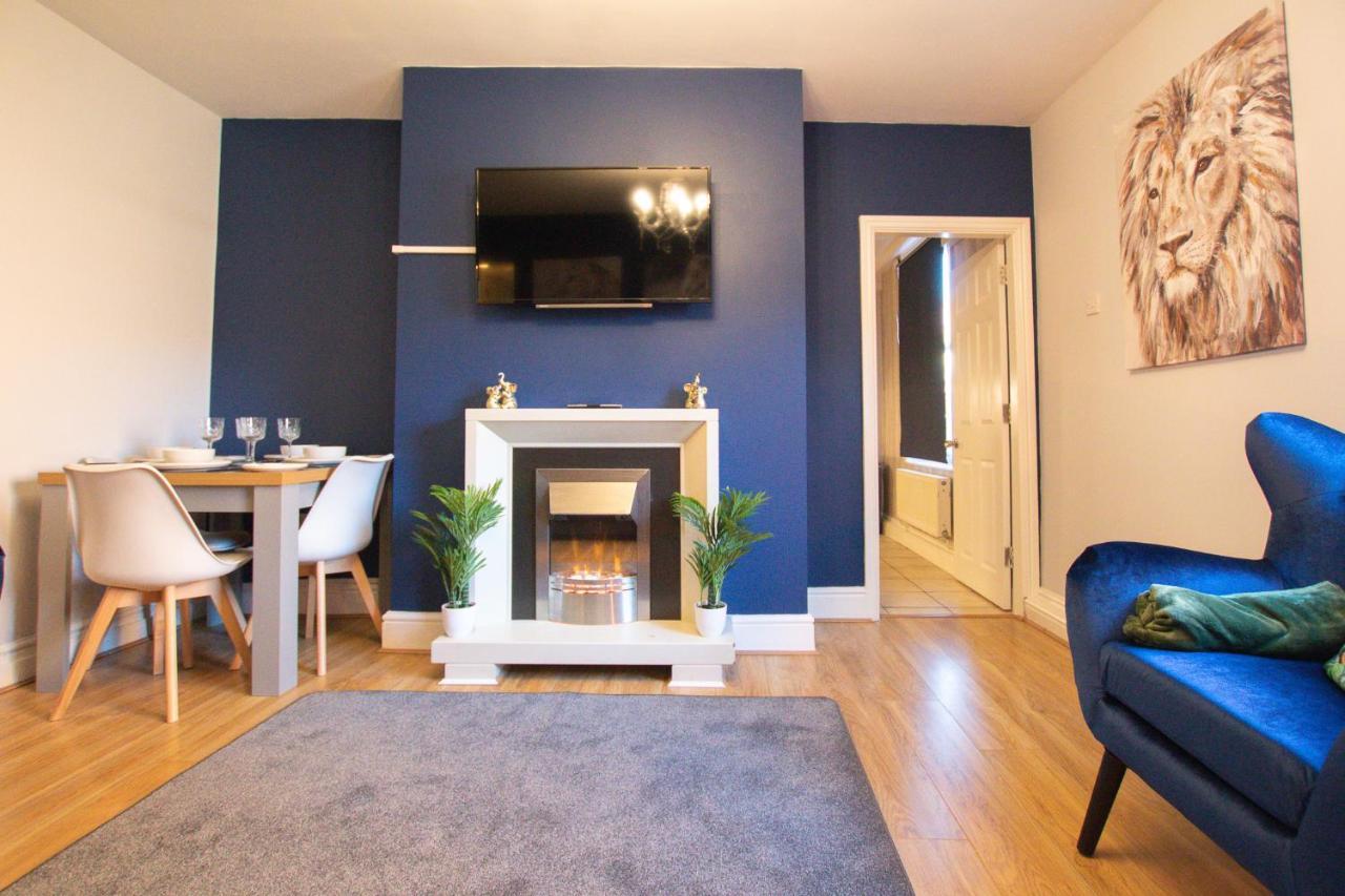 Lord Street - 2 Beautiful Apartments - Sleep Up To 14 Guests - By Rework Accommodation Честер Екстер'єр фото